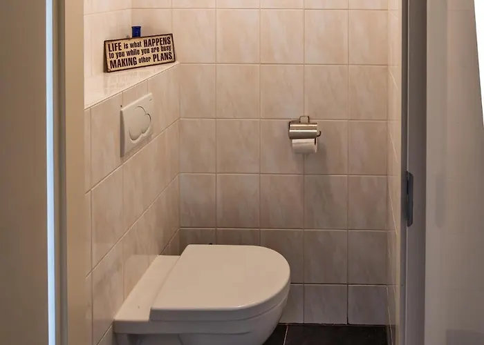 Cozy Vacation In The Forest Эде